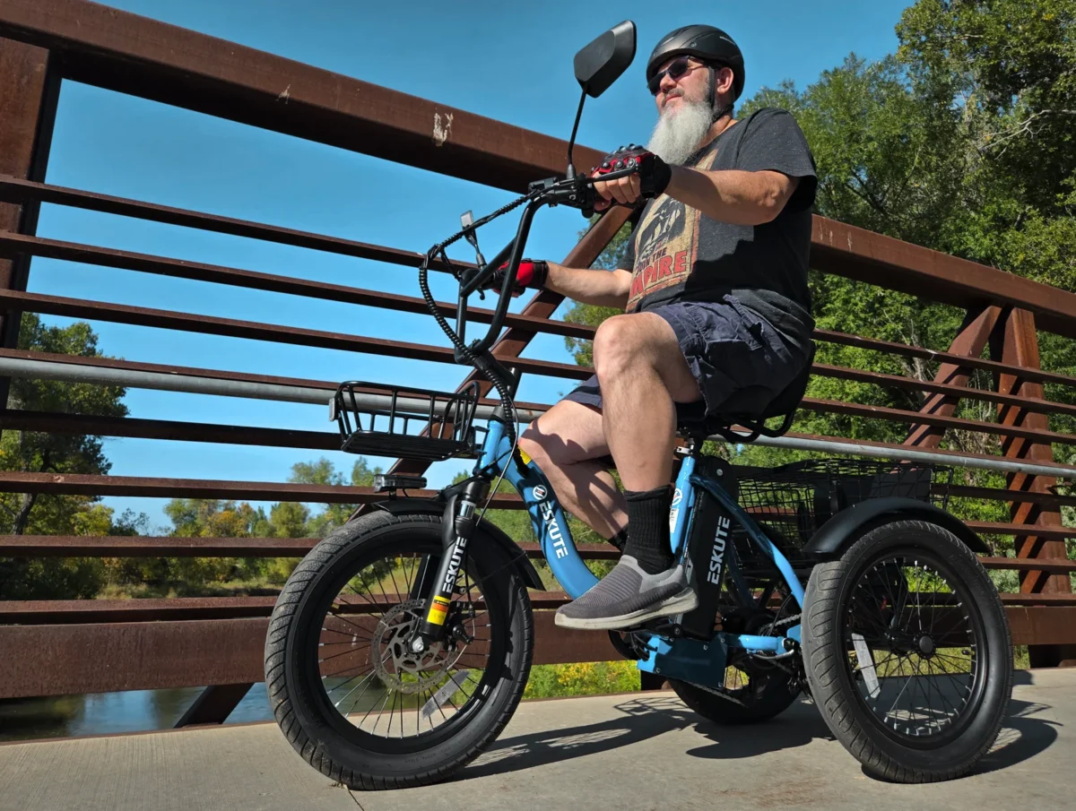 ESKUTE E Trike Electric Bike, Peak 1200W Brushless Motor Folding Trike 18X3.0 Fat Tire Ebike, 624Wh Removable Battery, Step-Thru 3 Wheel Electric Bicycle, Up to 55 Miles, 18MPH+ Tricycle for Adults - Image 11